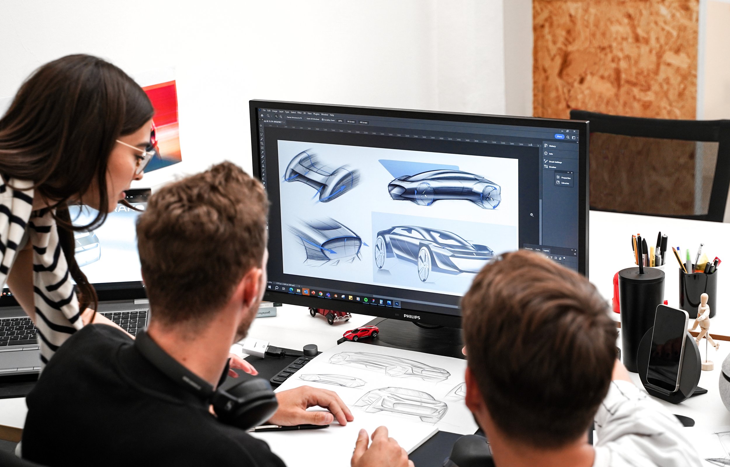 granstudio_car-designer_sketch_sketching_designing_drako-dragon_granauto_isaia_luis_olaia_workstation_styling_review_landscape.jpg