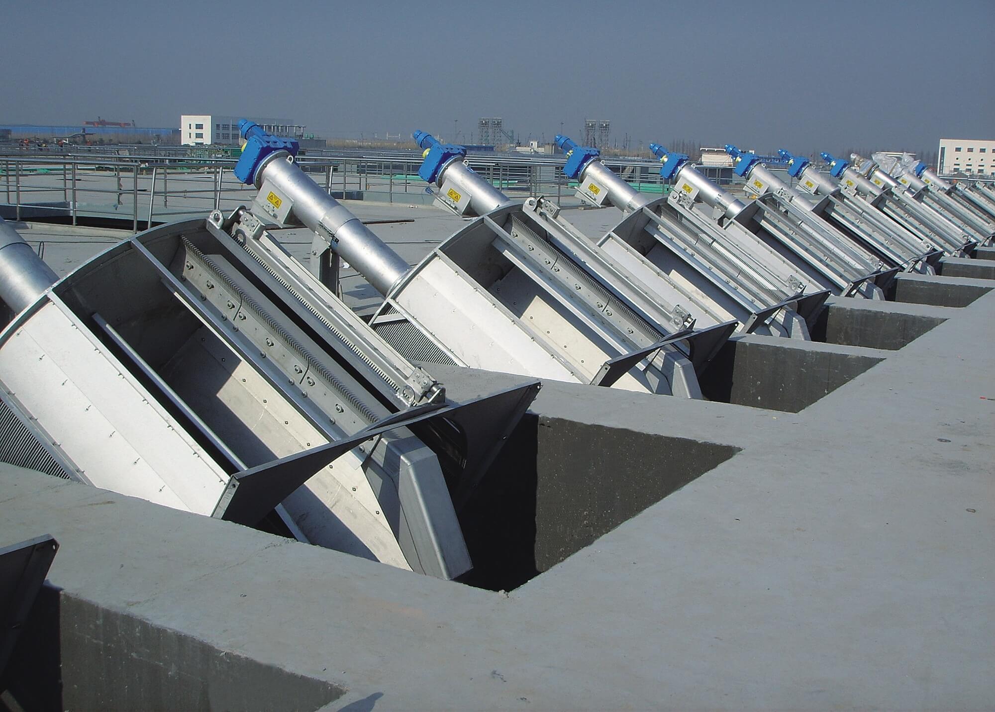HUBER Screens and Fine Screens HUBER  ROTAMAT® Screens: Screening – Washing – Transport – Dewatering in one unit