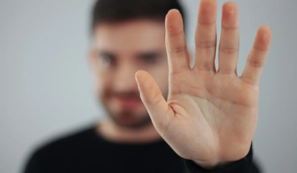 【用英语怎么说】去海边不是 go to the sea！停止你的中式英语，学习母语者的用法