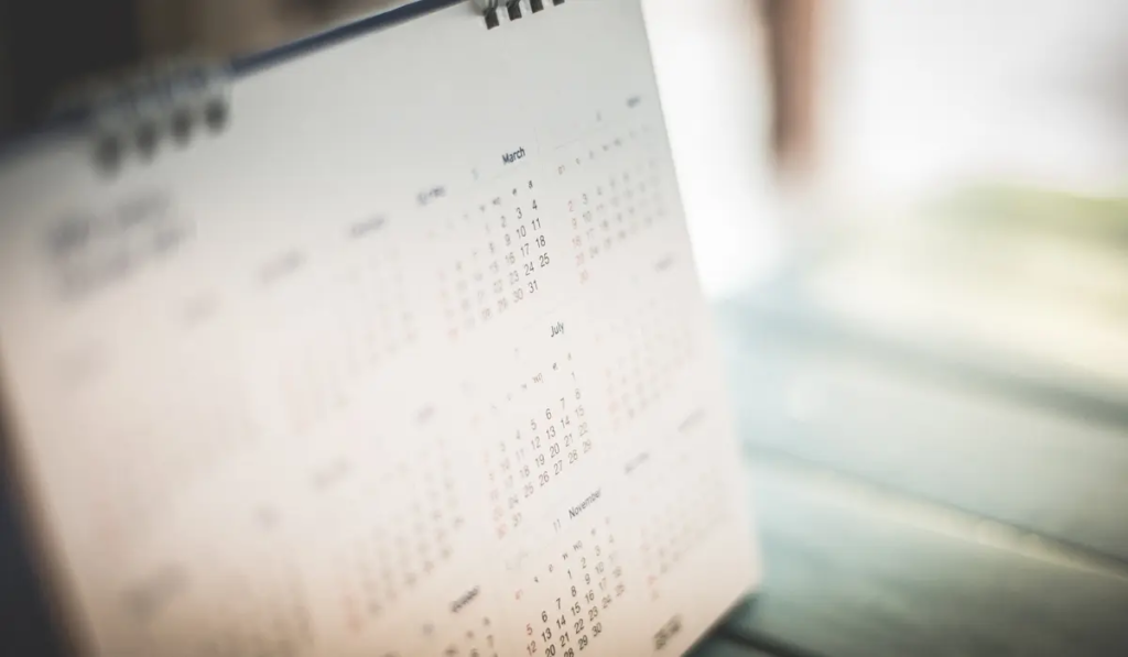 【英语短语】Call it a day 到底是什么意思？一次搞懂 day 的相关短语！