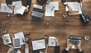 【商务英语】八个社会人必备的英语惯用语 【商务英语】八个社会人必备的英语惯用语