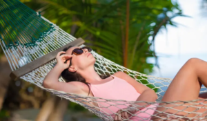 【惯用语】大家常说的美式流行用语 "超 Chill" 是什么意思？原来 Chill 还有这几种用法！